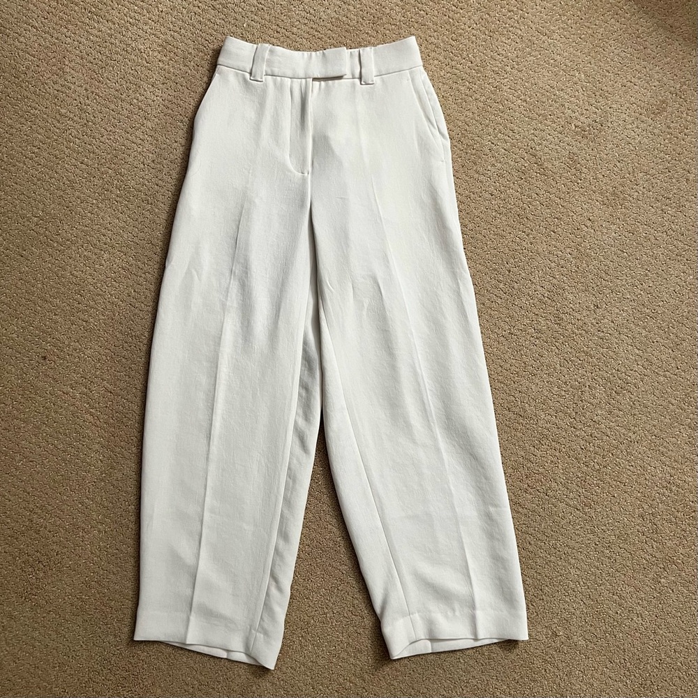 Aritzia Effortless White Pants XXS NWOT